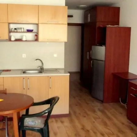 Студио В Роял Палм Apartmán Sveti Vlas